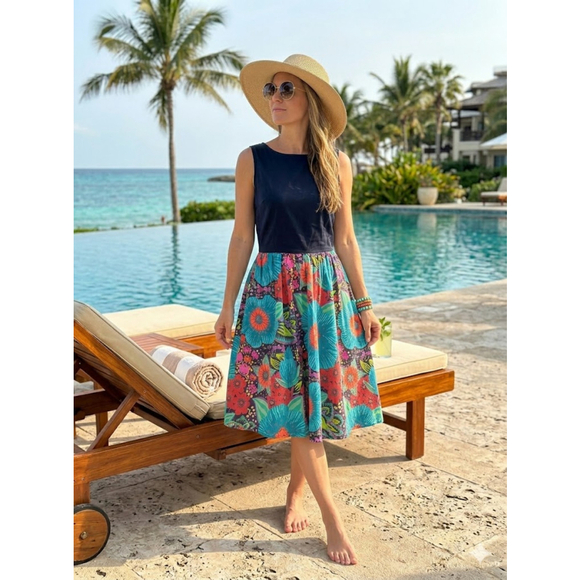 Retro Licious Dresses & Skirts - Retrolicious Floral Resort Sun Dress Vibrant Tropical Print Large